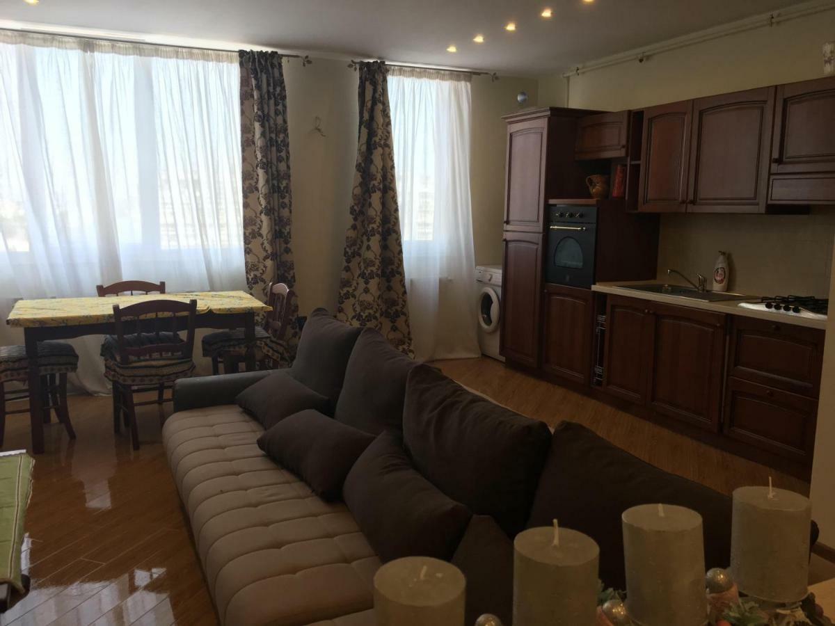 شقة أراد  في Apartament Valeria المظهر الخارجي الصورة