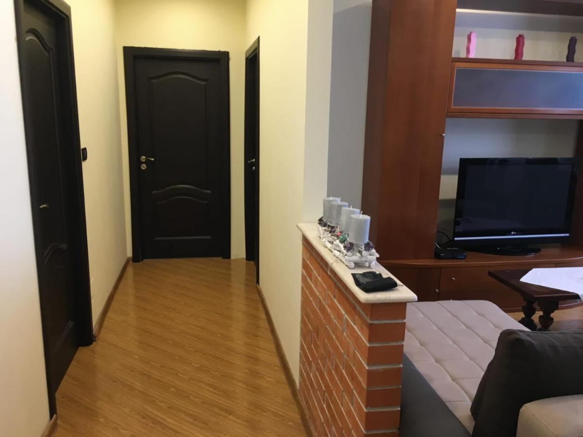 شقة أراد  في Apartament Valeria المظهر الخارجي الصورة